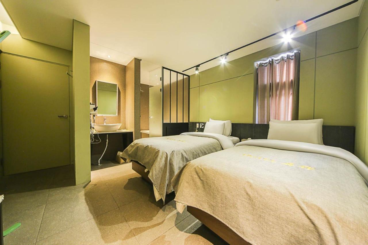 Hotel Myeongjak Чхунчхон Экстерьер фото