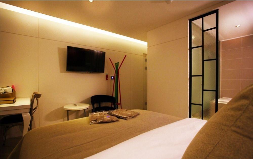 Hotel Myeongjak Чхунчхон Экстерьер фото